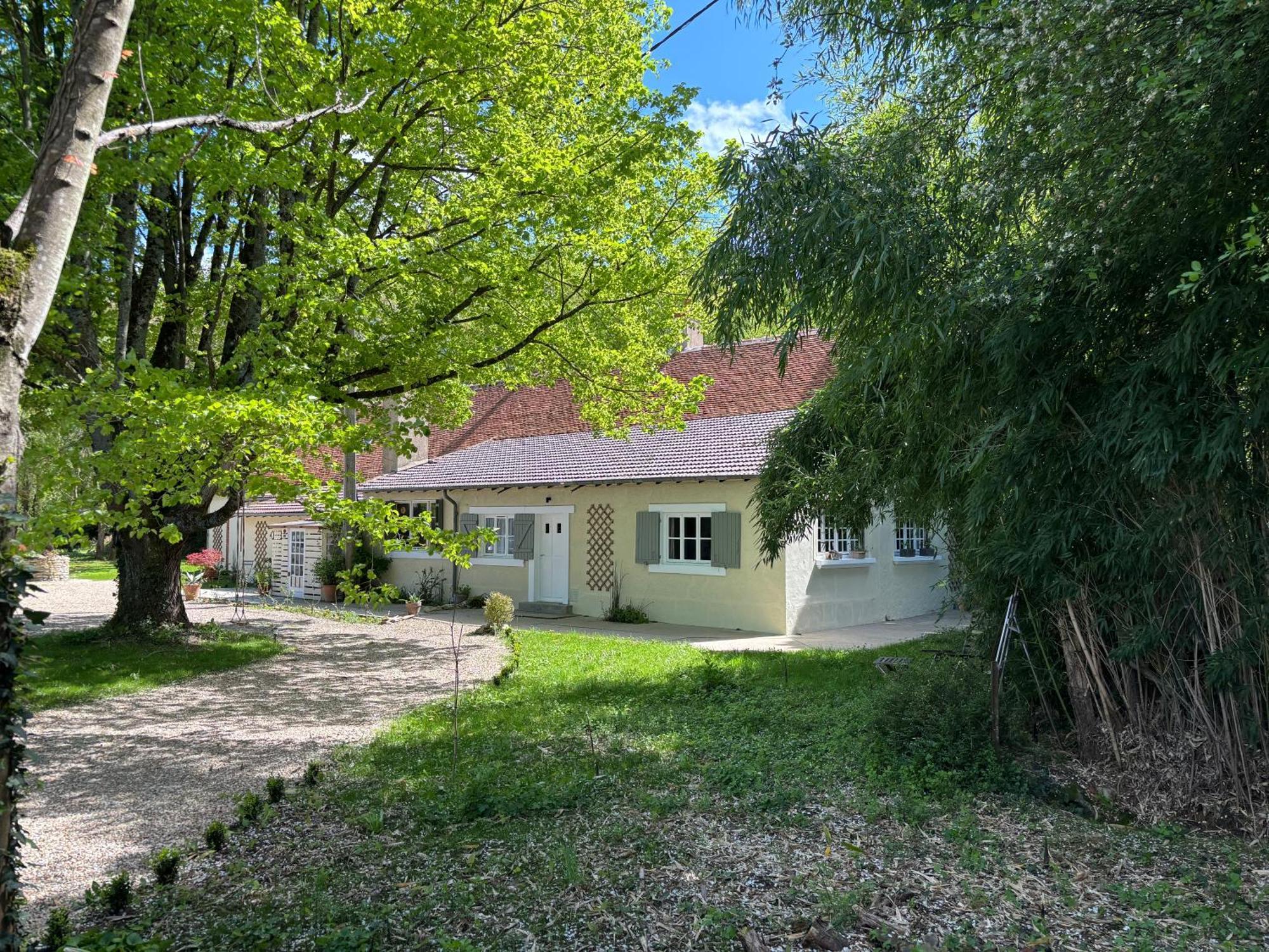 La Haute Tremiere Charenton-du-Cher Buitenkant foto